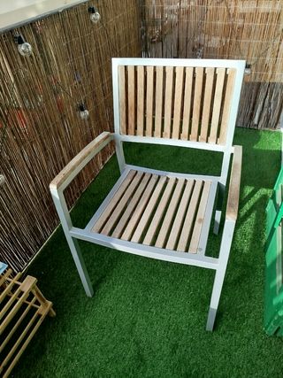 Conjunto sillas y mesa