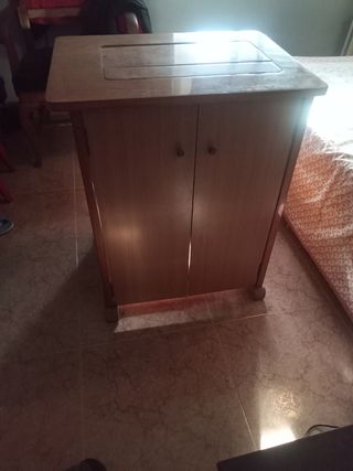 Máquina coser Wertheim con mueble
