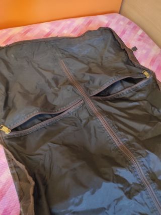 Valigia porta abiti nera e marrone