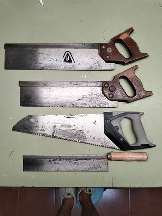 4 Sierras antiguas de madera