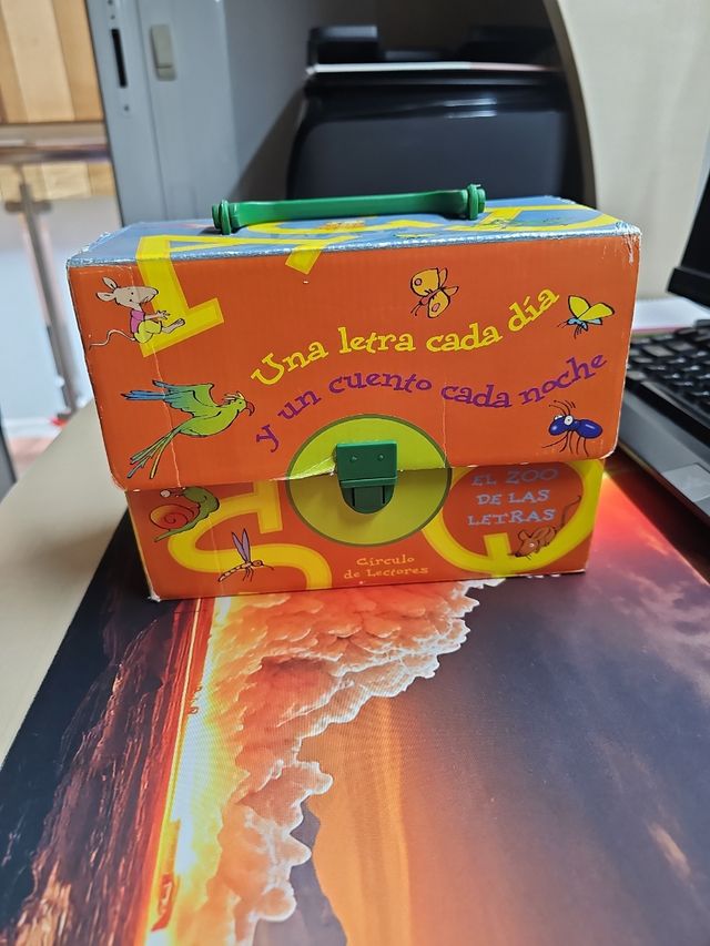 Caja de libros infantiles