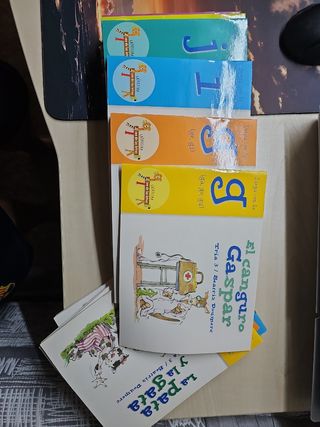 Caja de libros infantiles