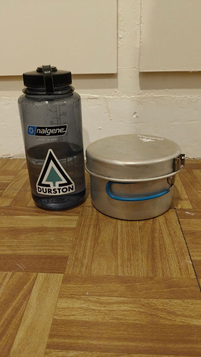 Set cocina camping Quechua de aluminio 