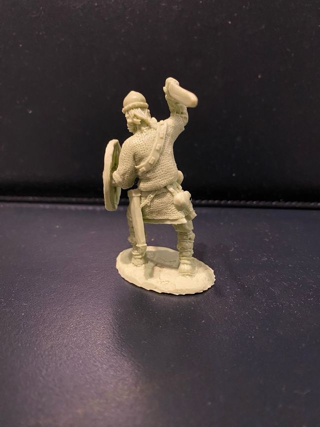 SOLDATINI WARHANSA VICHINGHI. 5 FIGURE. PLASTICA