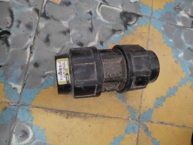 Empalme PVC 40mm - Unión tubería