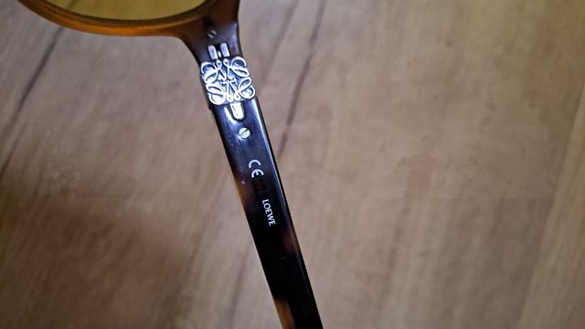 Gafas Loewe amarillas y marrones