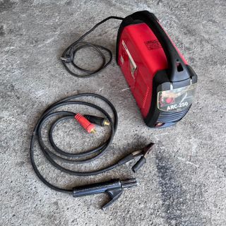 Soldador ARC-250 Inverter Mader