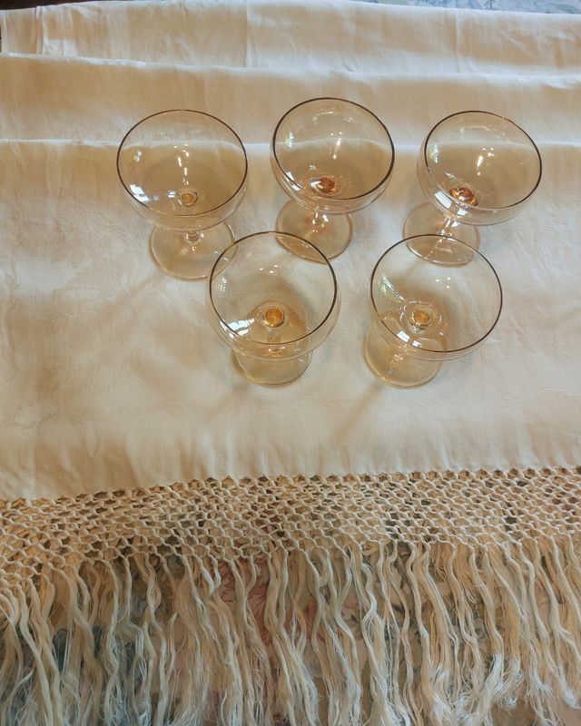 5 Coppe Champagne e 3 asciugamani fiandra di lino