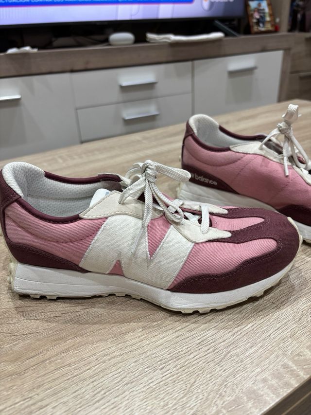 Zapatillas New Balance 373 - Rosa y Marrón