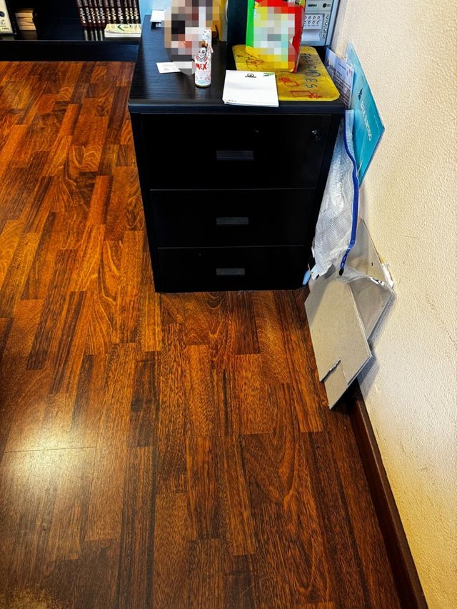 Muebles despacho: Estanterías, escritorio, cajoner