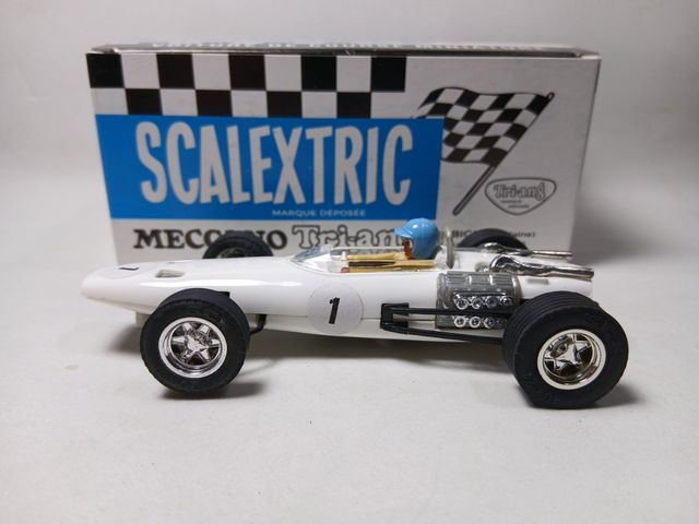 Scalextric BRM F1 Blanco réplica en polieuretano