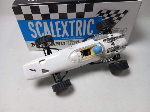Scalextric BRM F1 Blanco réplica en polieuretano