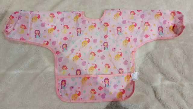 Baberos impermeables infantiles