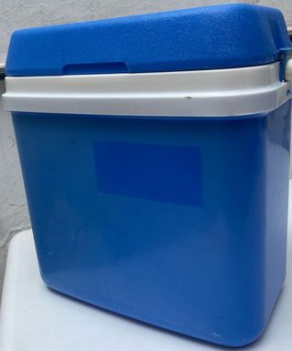 Nevera portátil azul