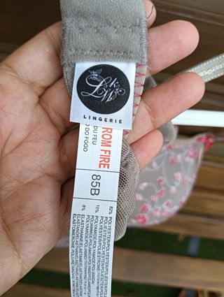 Conjunto lencería beige y rosa