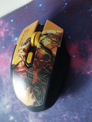 Ratón inalámbrico gaming..