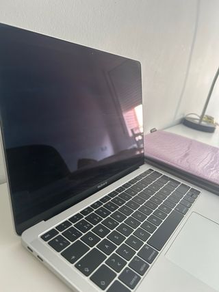 MacBook Air 2019 Plata - Impecable