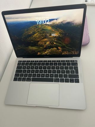 MacBook Air 2019 Plata - Impecable