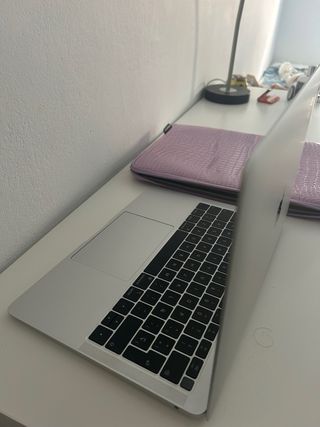 MacBook Air 2019 Plata - Impecable