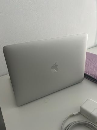 MacBook Air 2019 Plata - Impecable