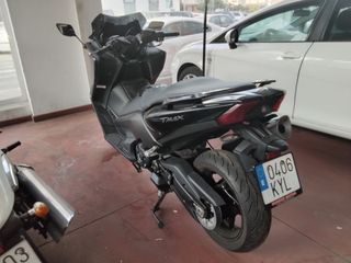 Yamaha T-MAX 530 Negro