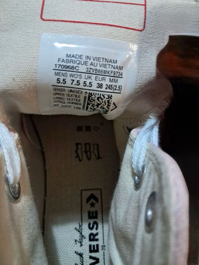 Converse Chuck Taylor Pink