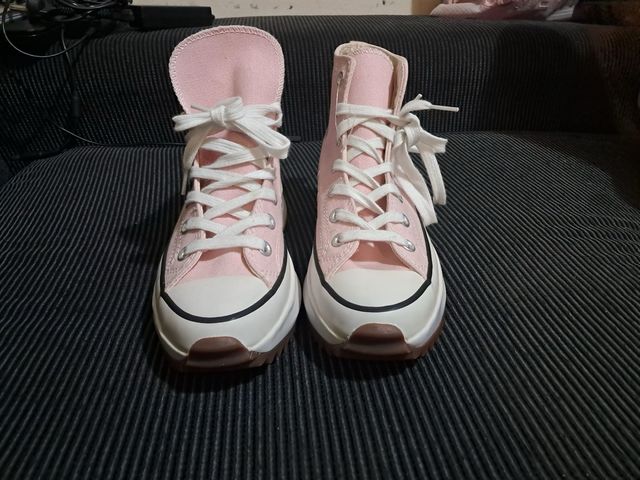 Converse Chuck Taylor Pink