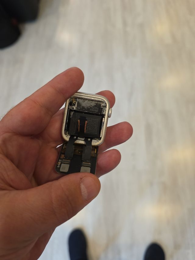 Dos apple watch para piezas 