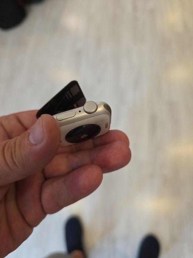 Dos apple watch para piezas 