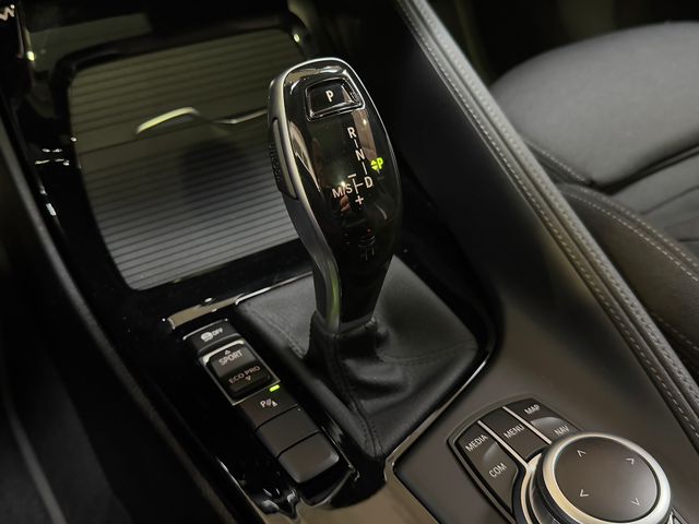 BMW X2 sDrive18i AT7