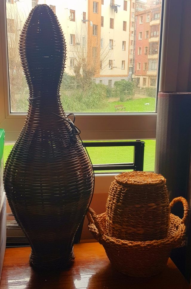 Lámpara mimbre + 2 cestas mimbre