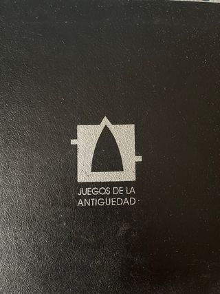Parchís antiguo de madera
