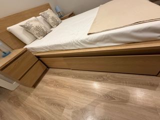 ESTRUCTURA DE CAMA MALM
DOS CAJONES y COLCHON