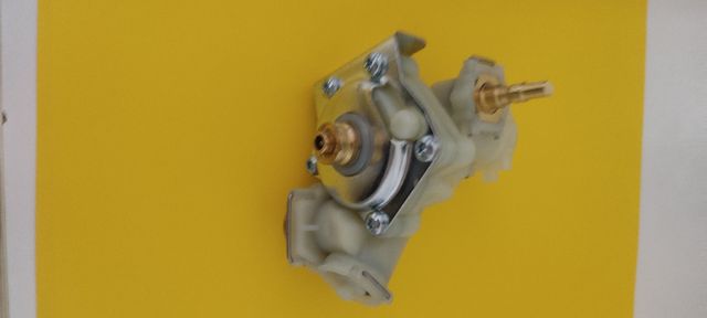 Cuerpo de agua para termo JUNKERS -BOSCH, nuevo