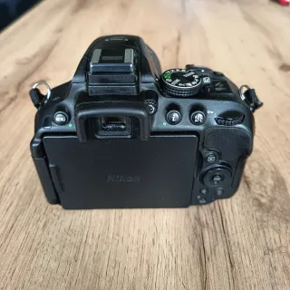 Nikon D5300 + objetivo