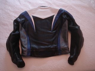 Chaqueta moto Levior cuero mujer