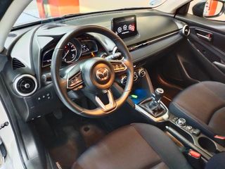Mazda 2 2021
