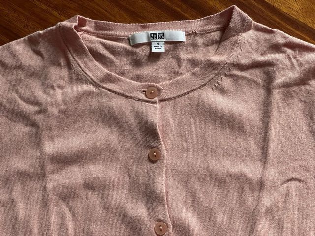 Suéter Uniqlo rosa, talla M