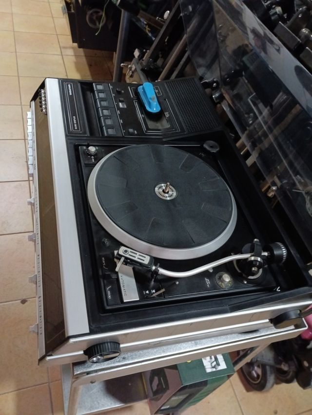 Grundig Studio 3010 - Tocadiscos Vintage