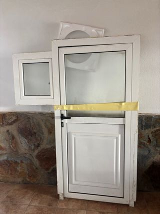Puerta y ventana aluminio blanco