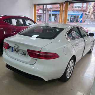 Jaguar XE 2018