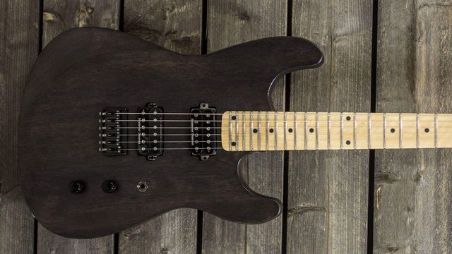 Guitarra eléctrica Kiiras Custom