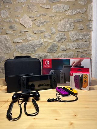 Nintendo Switch - Gris & Negra