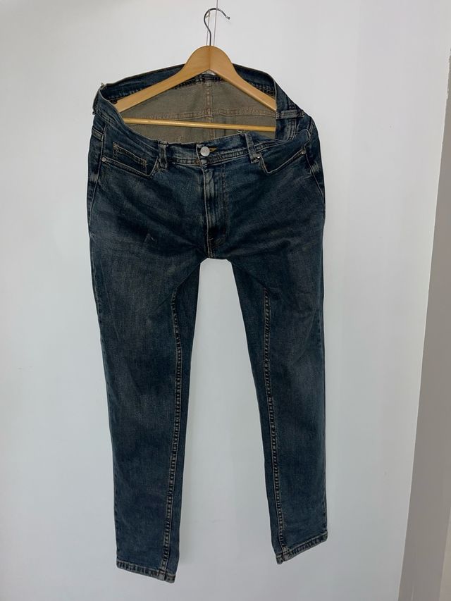 Pantalones vaqueros azul marino