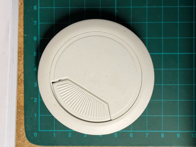 Coperchio per cavi da scrivania - Bianco