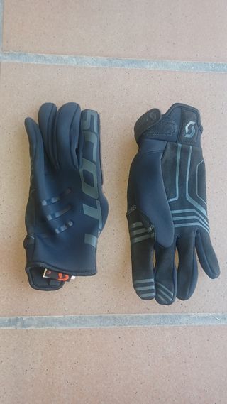 Guantes moto verano, marca Scott de mujer.
