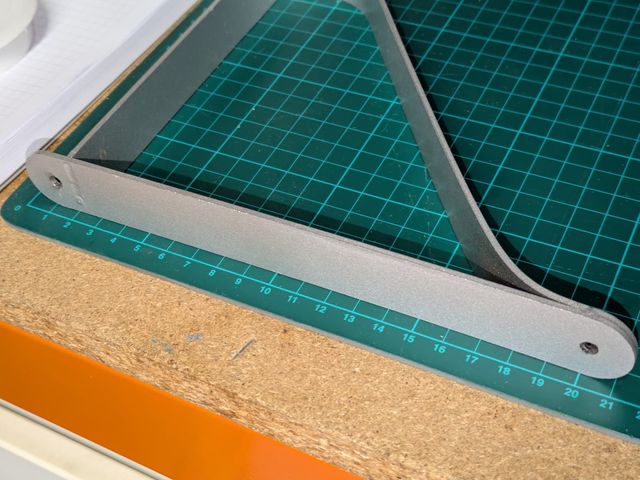 Soportes estantería metal gris