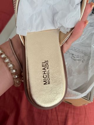 Sandalias Michael Kors doradas