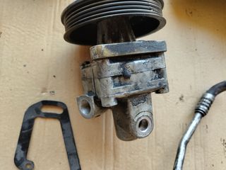 Bomba de dirección asistida