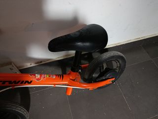 Triciclo B'Twin niño